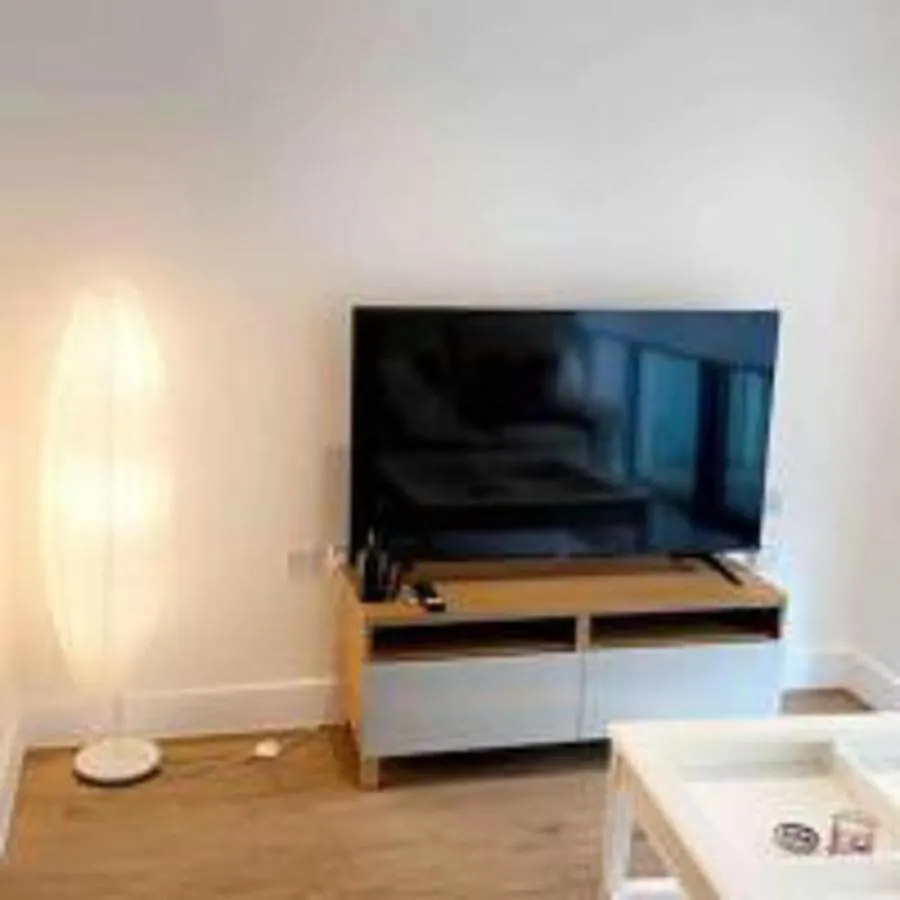 Tee Sweetlux Apartment In Canning Town London United Kingdom